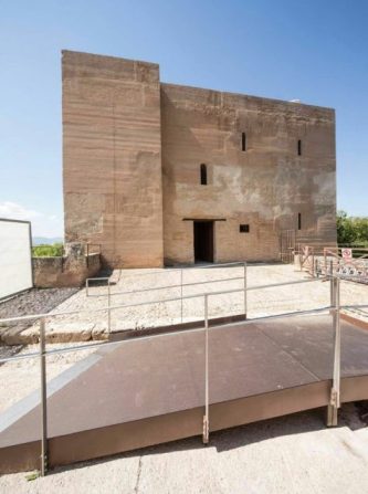 torre-de-la-justicia-de-la-alhambra-476x640